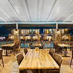 Alados Hotel 2*