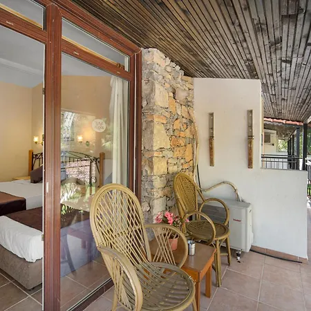 Alados Bed & Breakfast Turgutkoy