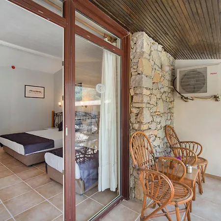 Alados Bed & Breakfast Turgutkoy