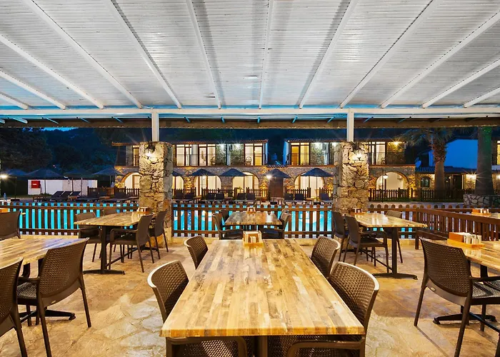 Alados לינה וארוחת בוקר 2*