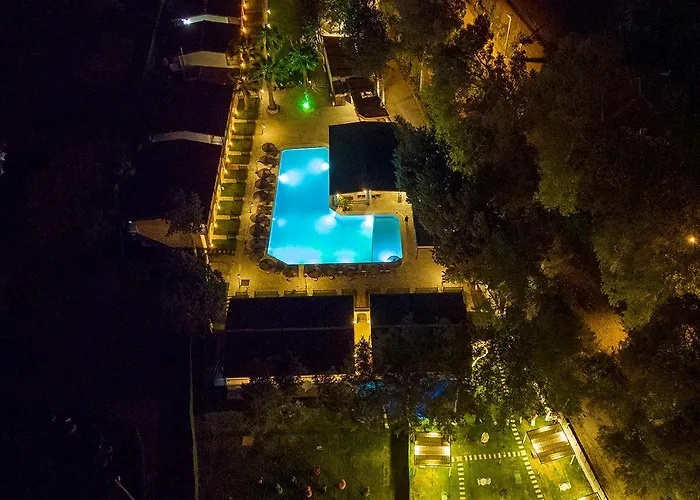 Alados Bed & Breakfast