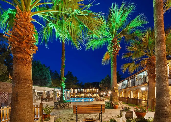 Alados לינה וארוחת בוקר 2*