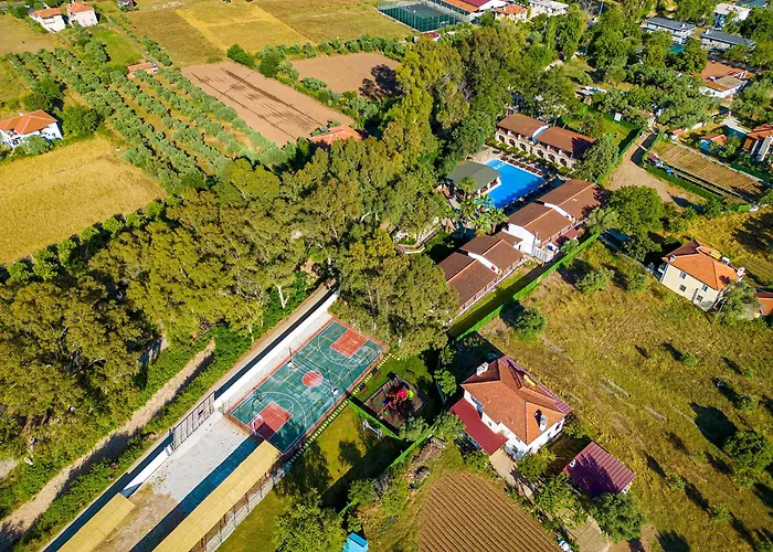 Alados לינה וארוחת בוקר